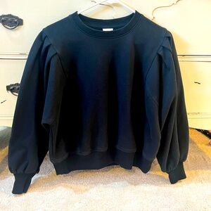 A New Day Black Crewneck Sweatshirt with Puffy Sleeves Size Medium